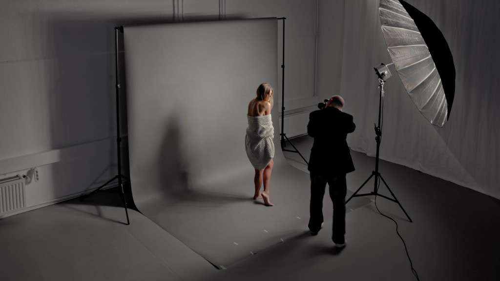 dauerlicht-bewegung-unschaerfe-verschwommen-portrait-portraet-studio-fotografie05