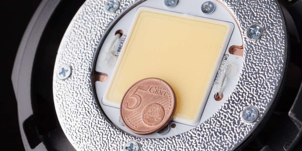 jinbei-led-ef-200-100-warmlicht-kaltlicht-tageslicht-dauerlicht-led-fotografie-videografie-3