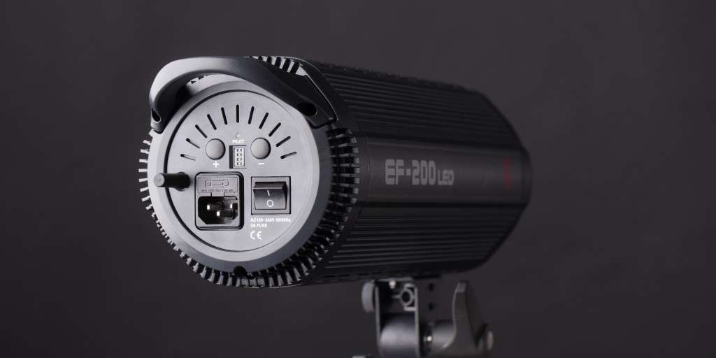 jinbei-led-ef-200-100-warmlicht-kaltlicht-tageslicht-dauerlicht-led-fotografie-videografie-4