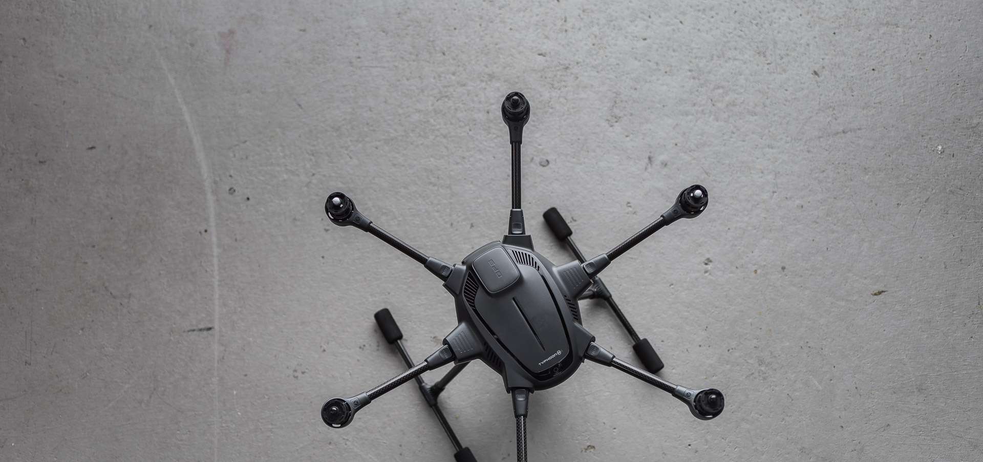 yuneec-typhoon-h-drohne-copter-kopter-phantom-dji-vergleich-besser-killer-hexakopter-quadrokopter-filmen-aerial-luftbildaufnahmen-2