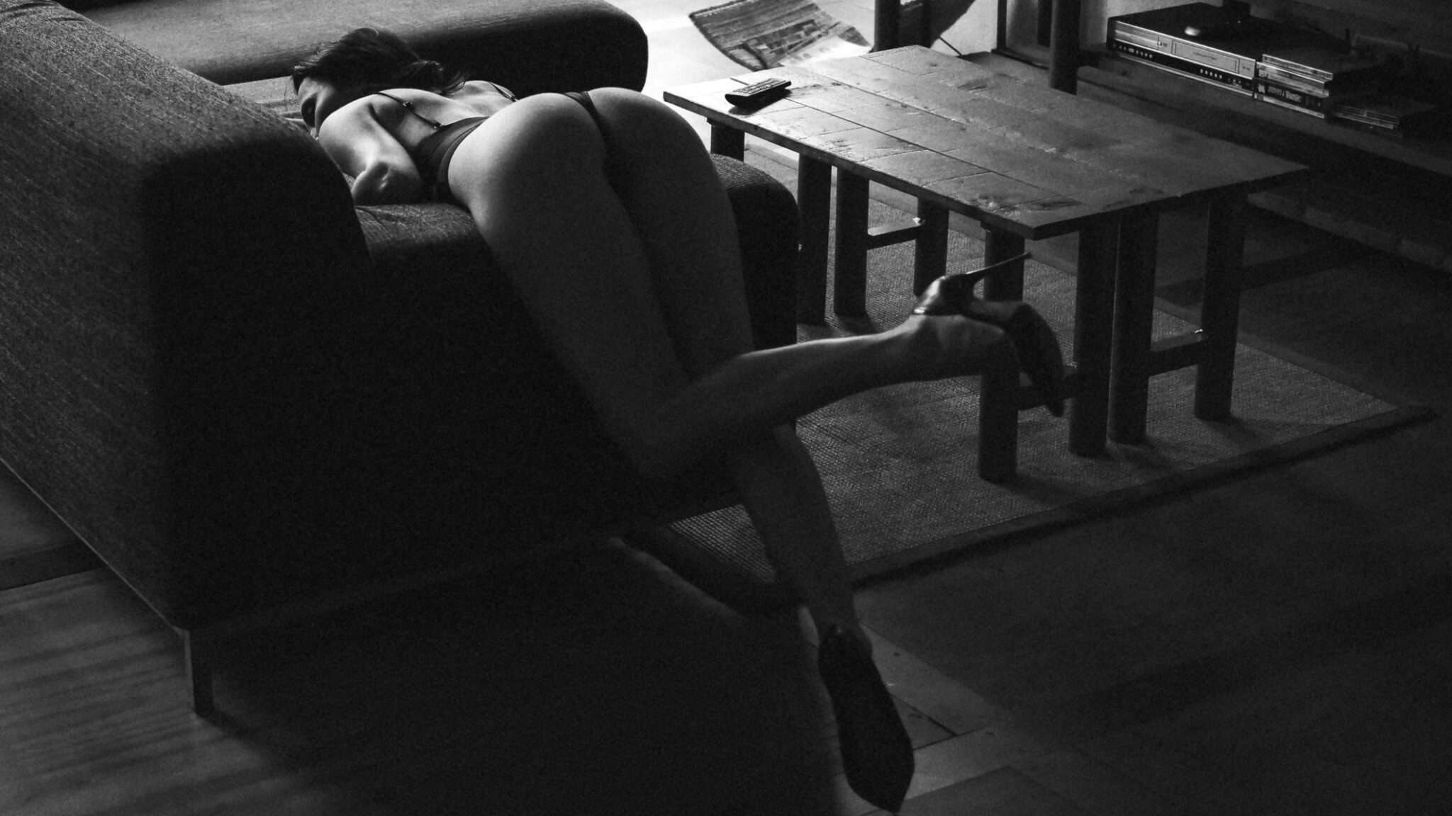 GLAMOUR HOME 4 gh5-panasonic-lumix-blackwhite-summilux-nocticron-primes-festbrennweite-fotostrecke-bildstrecke-serie-homestory_05