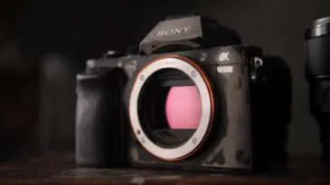 SONY R1.00 00 42 19.Standbild015