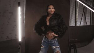 Retusche zu "Set-in-Set" Fashion Look [Digital]