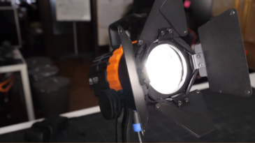 FalconEyes LED Spot P-5TD für zielgerichtetes Licht 2 Lichtspot