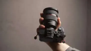 SAMYANG 24 70.00 12 22 08.Standbild001