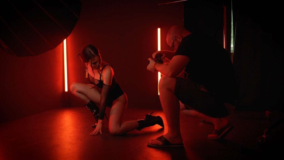 GODOX TUBES SHOOT VLOG.00 02 30 05.Standbild009