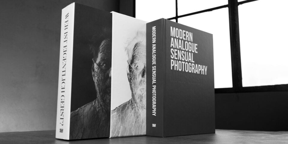 2 Jahre Arbeit... ein Buch... Marc's Buch 2 2022080308h56min18DSC09358FE 24 70mm F2.8 GManILCE 7RM41 125 Sek. bei f 5639 mmISO 320BUCH
