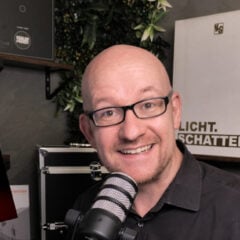 Hintergrund sauber in 1 Klick?! STUNDEN sparen durch KI ! 15 BLOG 2